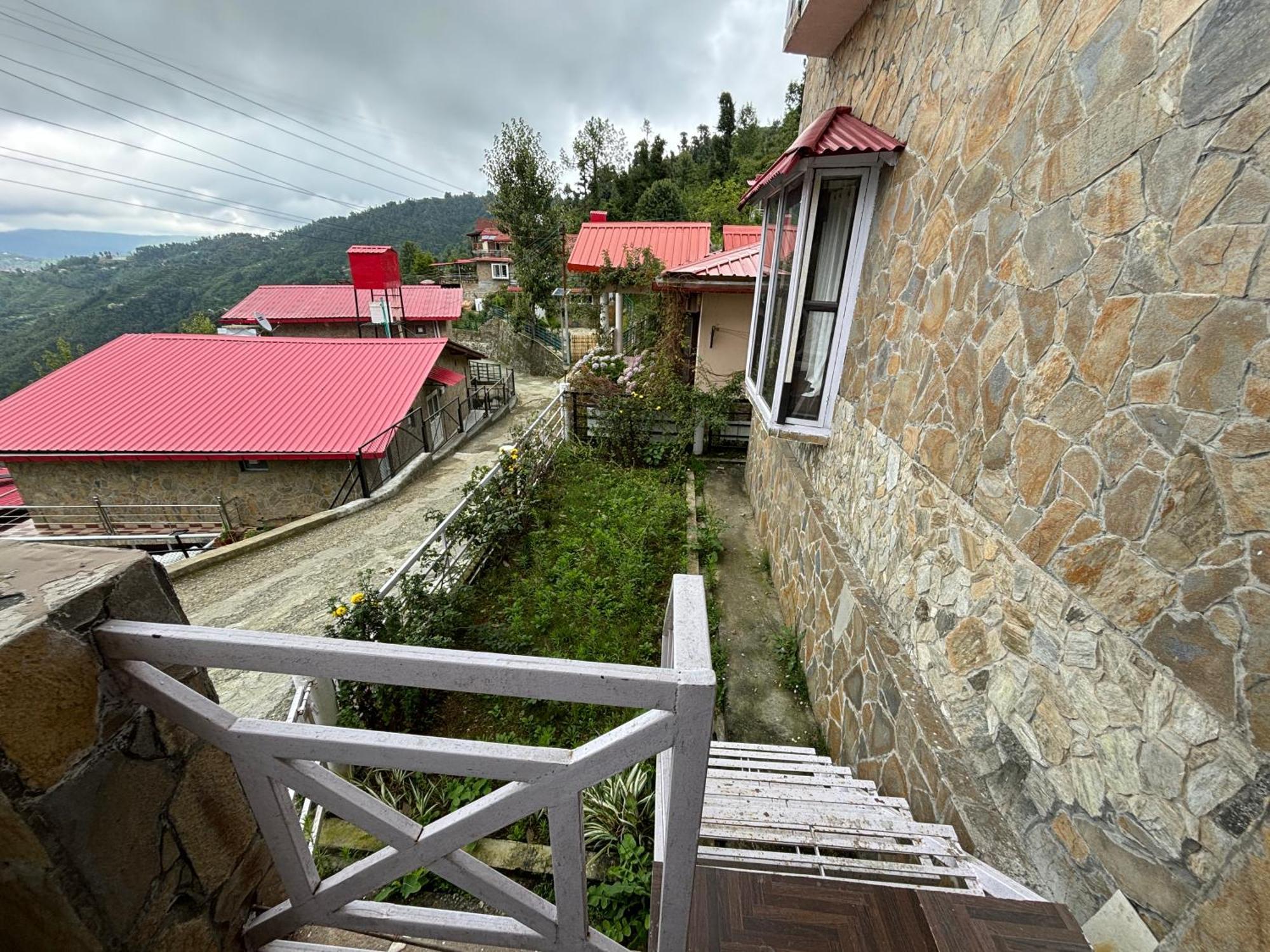 Indus Valley Mukteshwar Villa Exterior photo