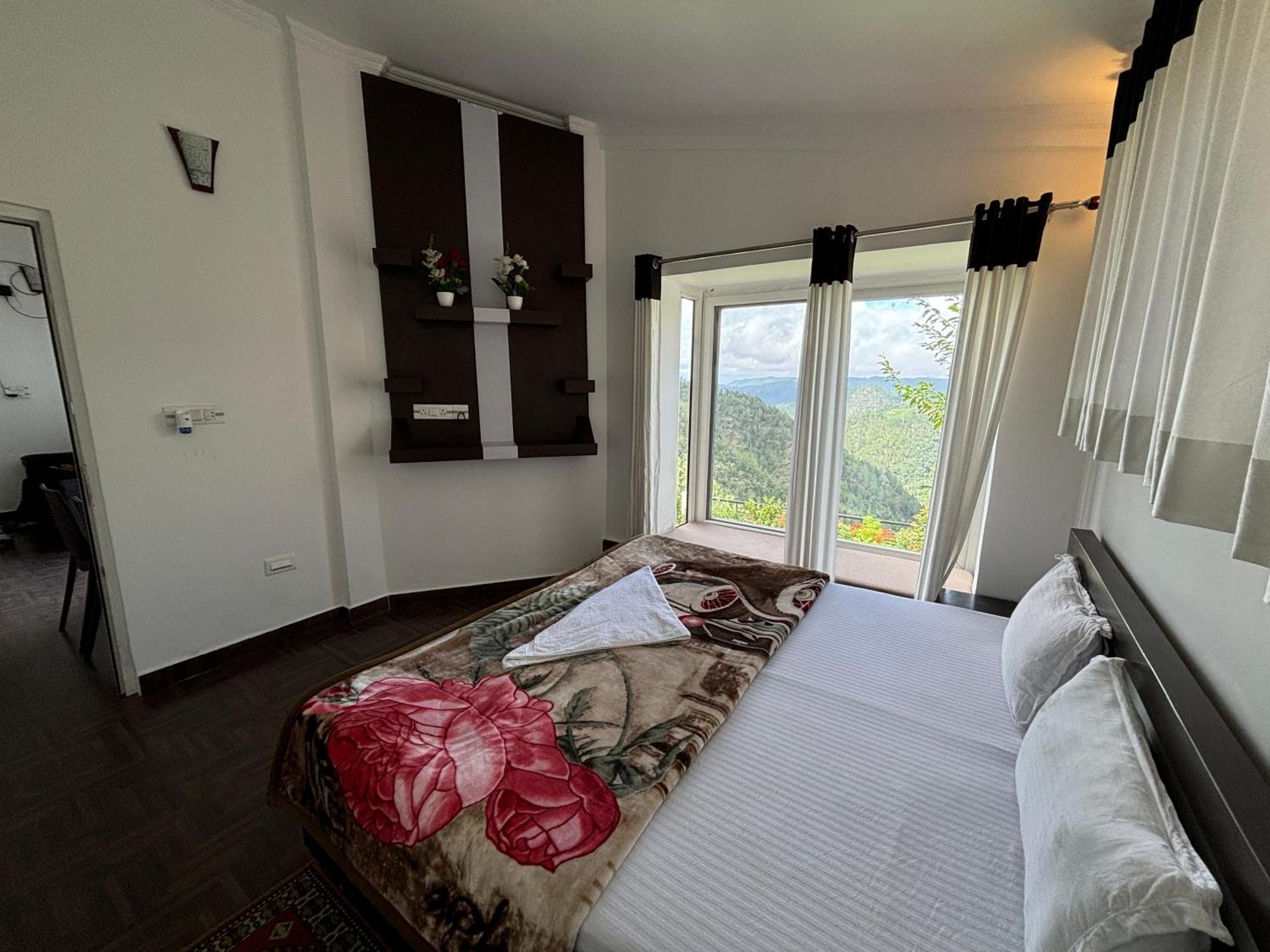 Indus Valley Mukteshwar Villa Exterior photo